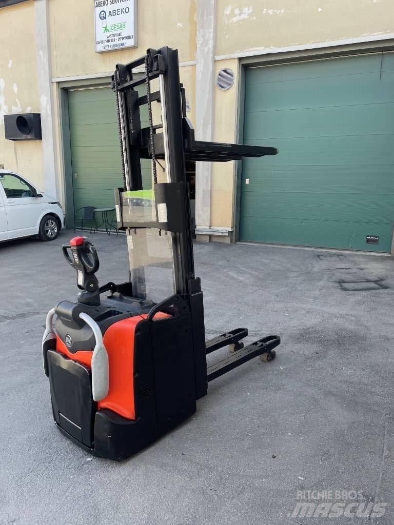 BT SPE 200 D Колички високоповдигачи с теглич