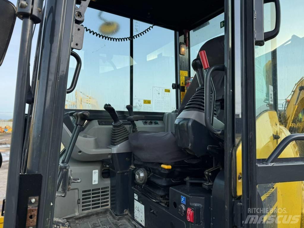 Komatsu PC80MR-5 Мини екскаватори < 7 т