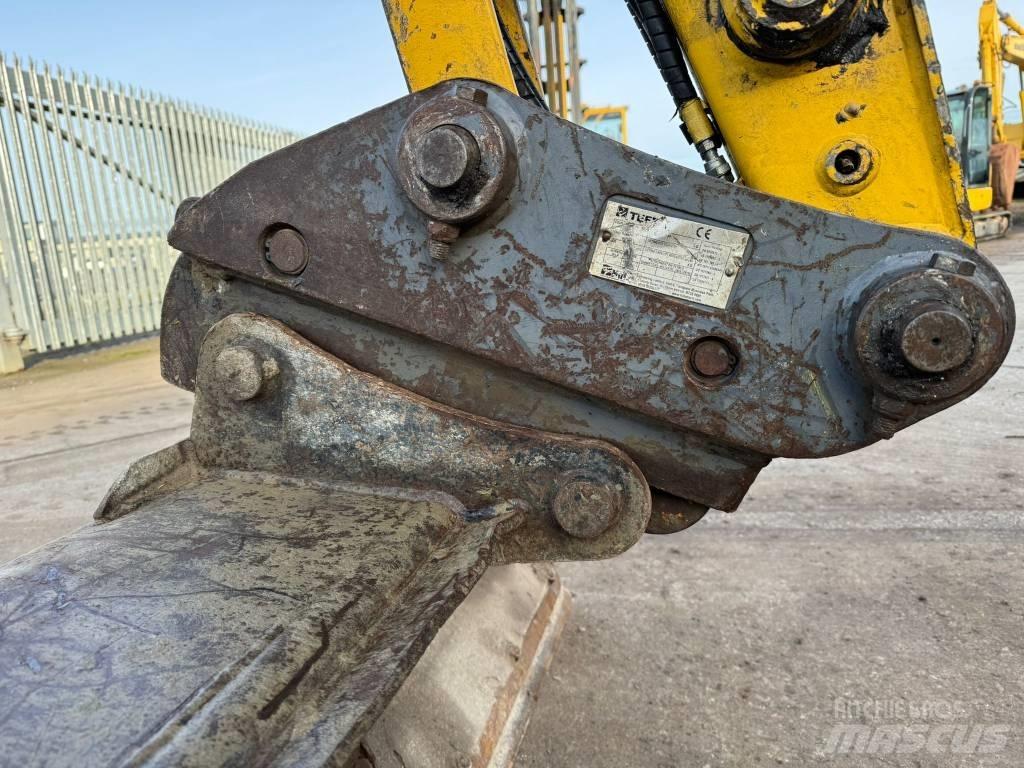 Komatsu PC80MR-5 Мини екскаватори < 7 т