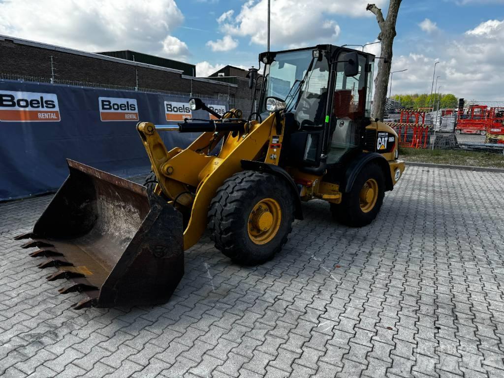 CAT 906H2 Колесни товарачи