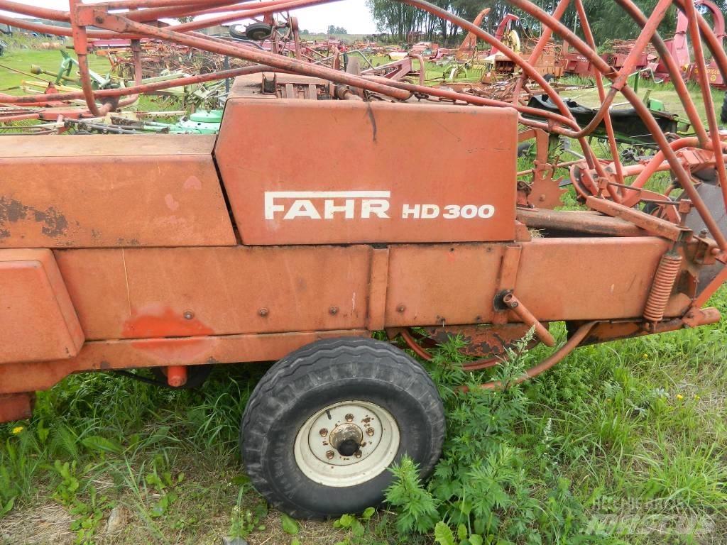 Deutz-Fahr HD300 Балопреси квадратни
