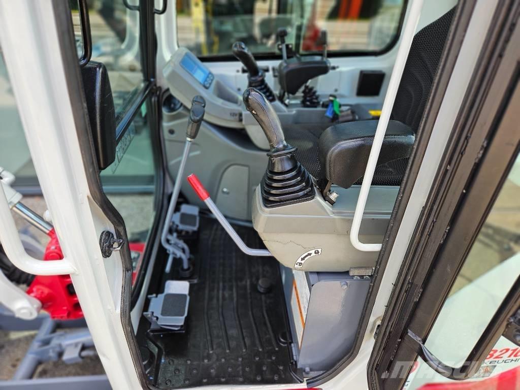 Takeuchi TB 216 Мини екскаватори < 7 т