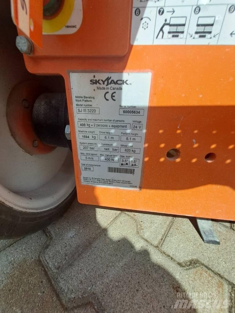 SkyJack SJIII 3220 Ножични работни платформи