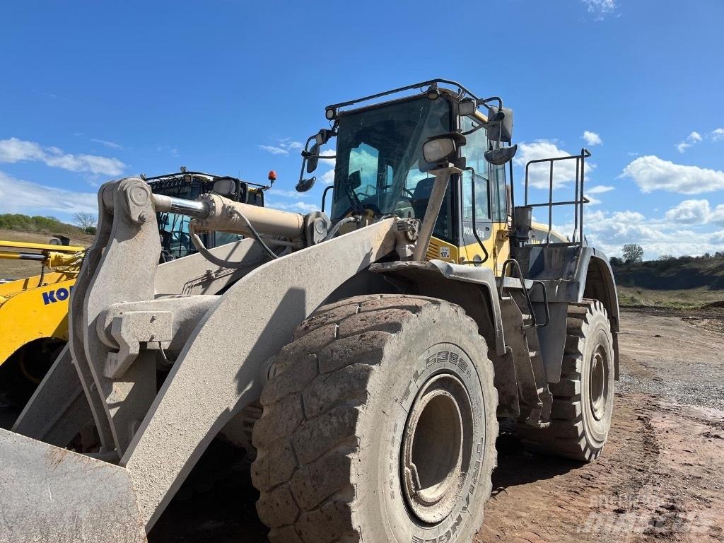 Komatsu WA 470 Колесни товарачи