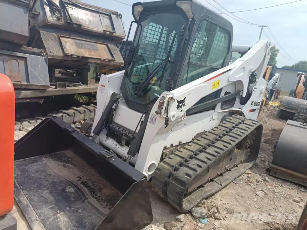 Bobcat T 770 Верижен товарач