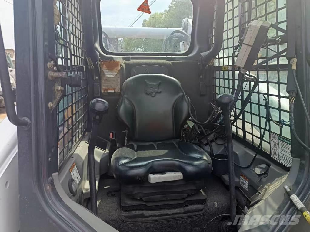 Bobcat T 770 Верижен товарач