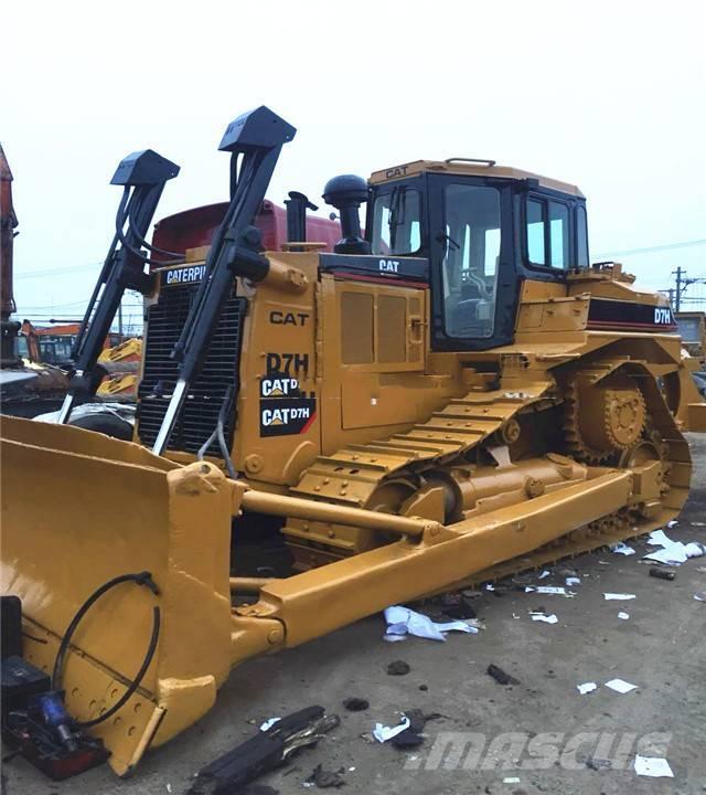 CAT D7H Верижни булдозери
