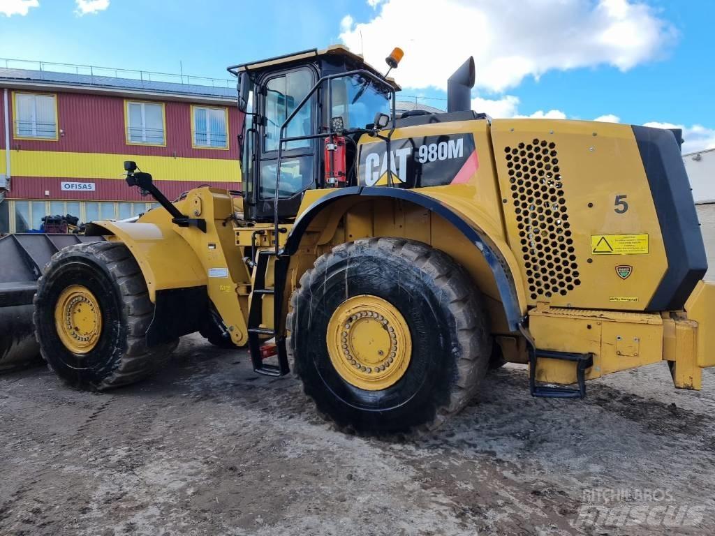 CAT 980 M Колесни товарачи