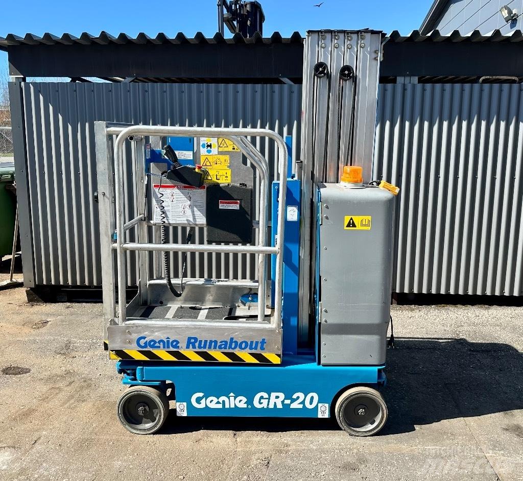 Genie GR 20 Вертикални мачтови повдигачи
