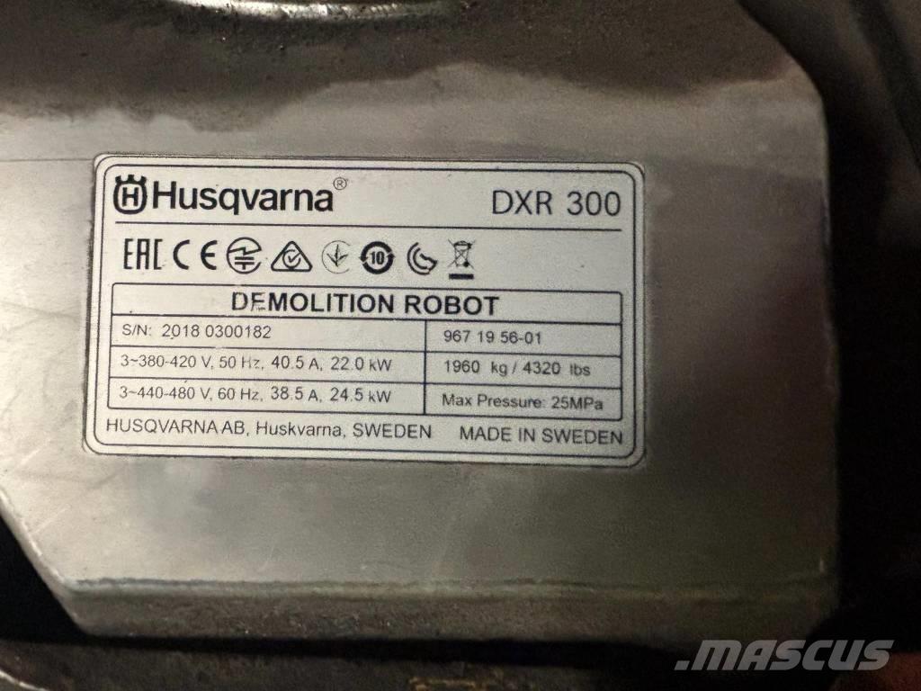 Husqvarna DXR 300 Багери за разрушаване
