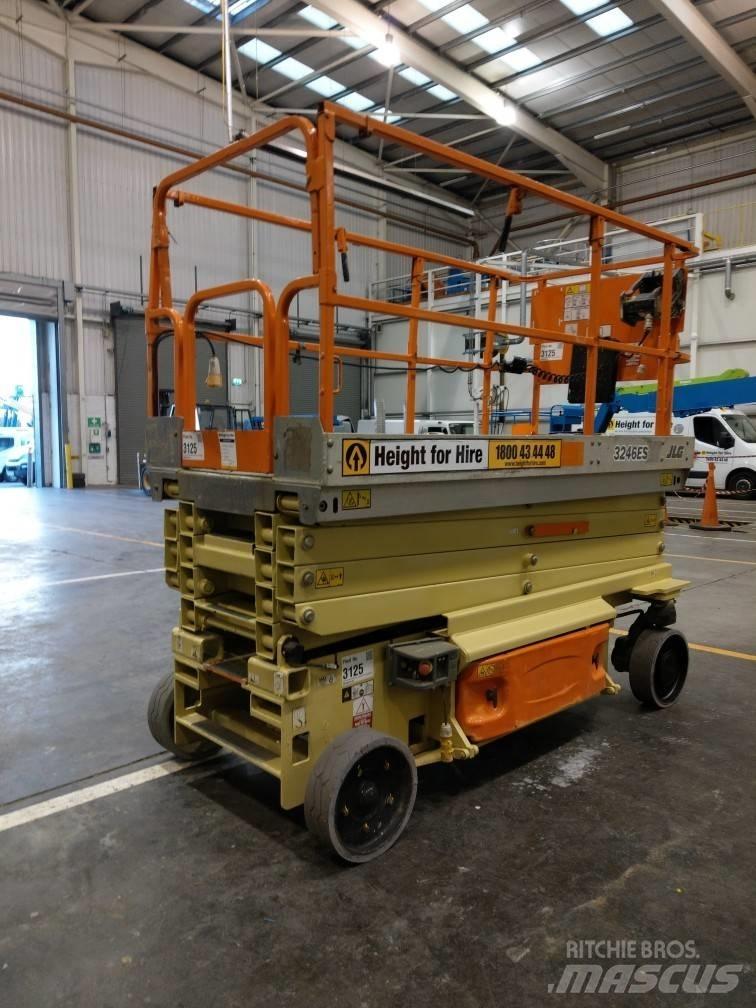 JLG ES 3246 Ножични работни платформи