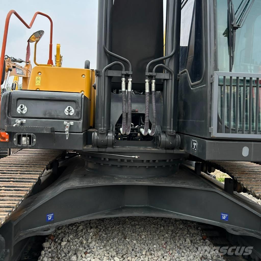 Volvo 290 Верижен екскаватор