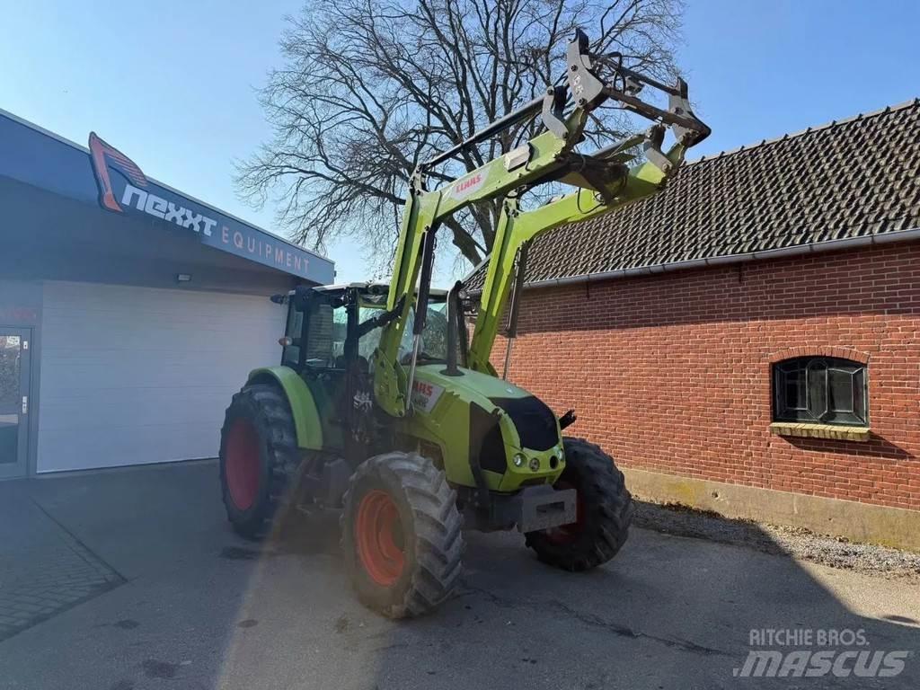 CLAAS Axos 330 Трактори