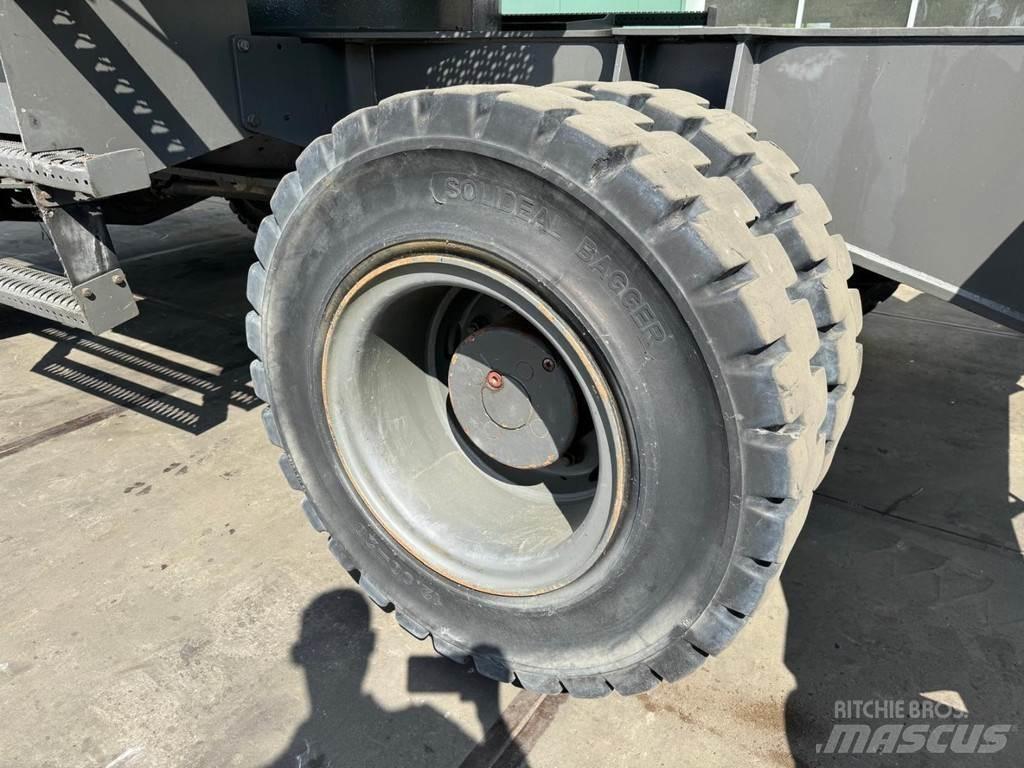 Sennebogen 835M D Оператори на отпадъци/индустрия
