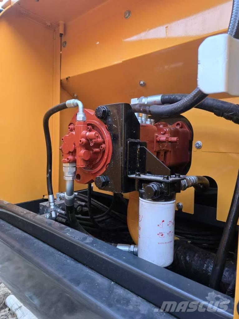 Hyundai R 220-9 S Верижен екскаватор