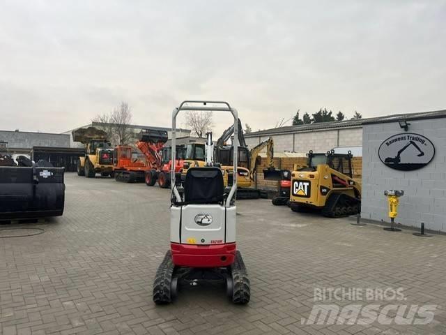 Takeuchi TB 210 R Мини екскаватори < 7 т