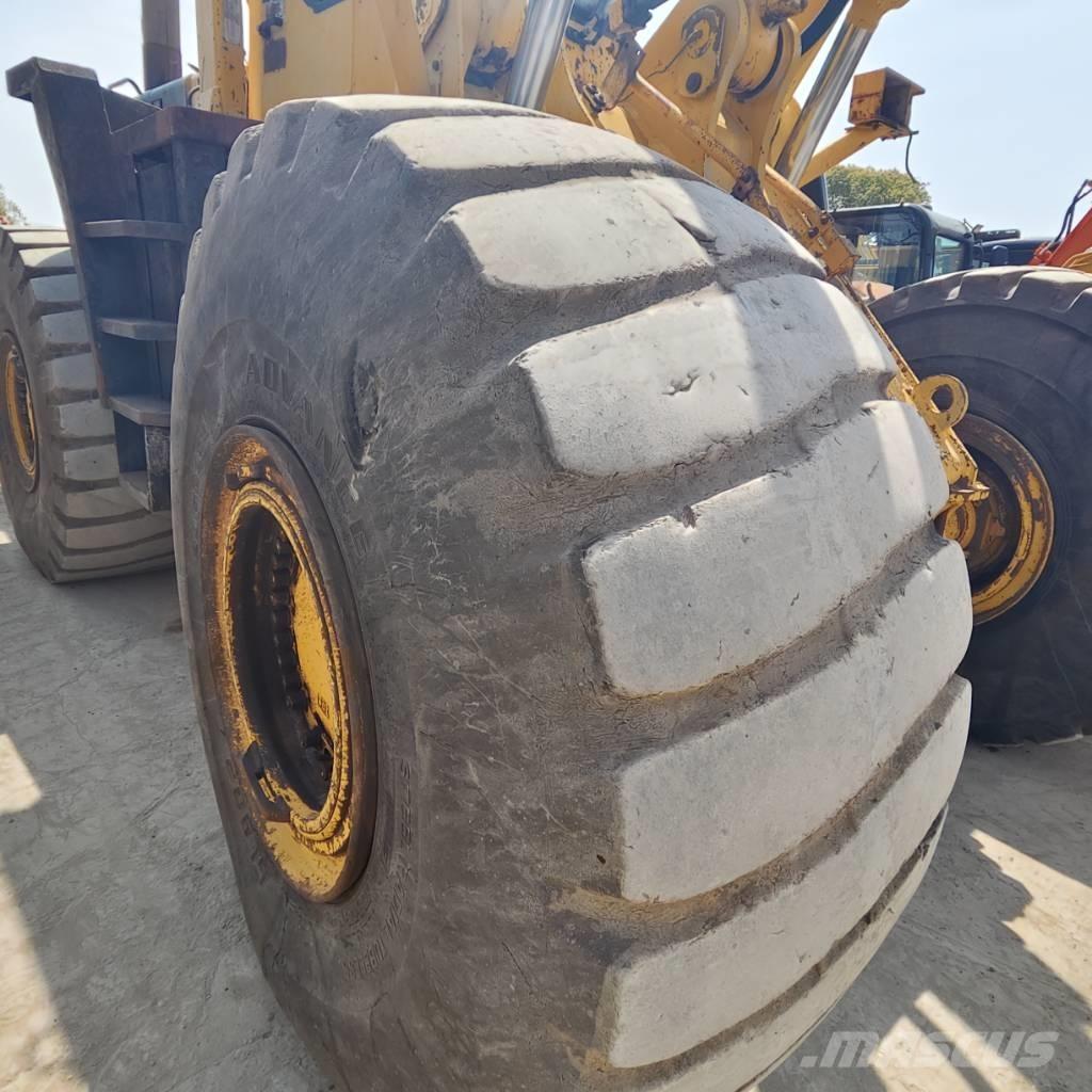 Komatsu WA 500 Колесни товарачи