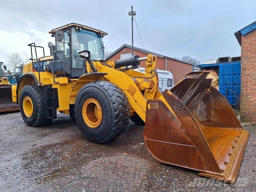 CAT 972M Met EPA Колесни товарачи
