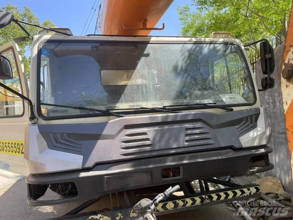 Zoomlion ZTV550 Всъдеходни кранове