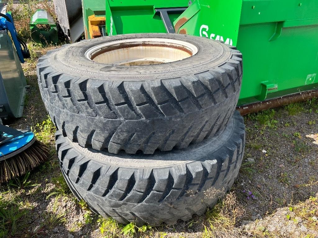 Nokian 16.9 R28 Колелета/Гуми