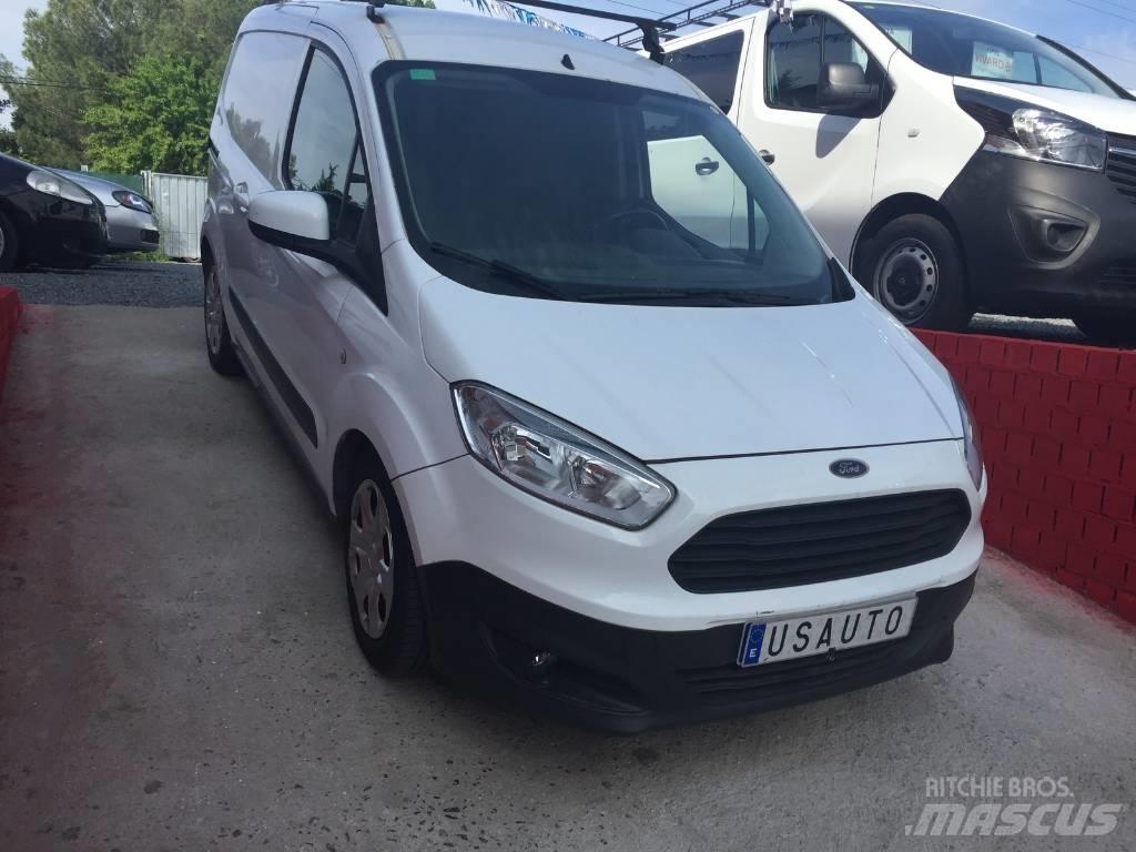 Ford Courier Фургони
