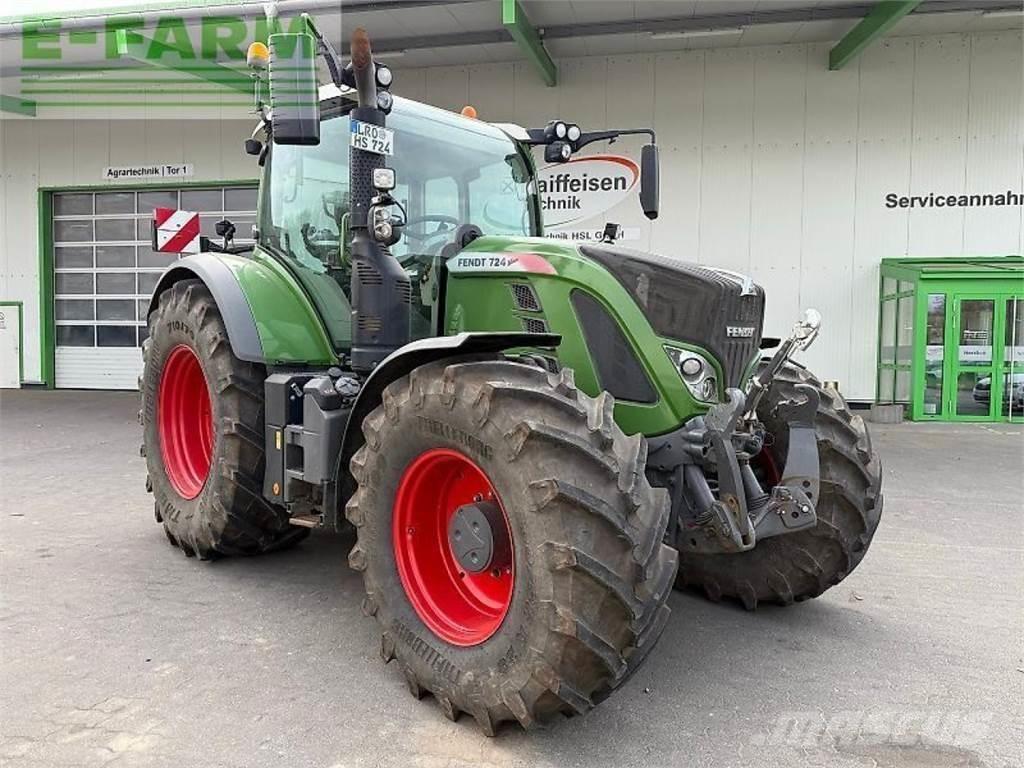 Fendt 724 vario s4 Трактори
