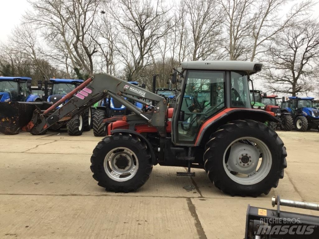 Massey Ferguson 4255 Трактори