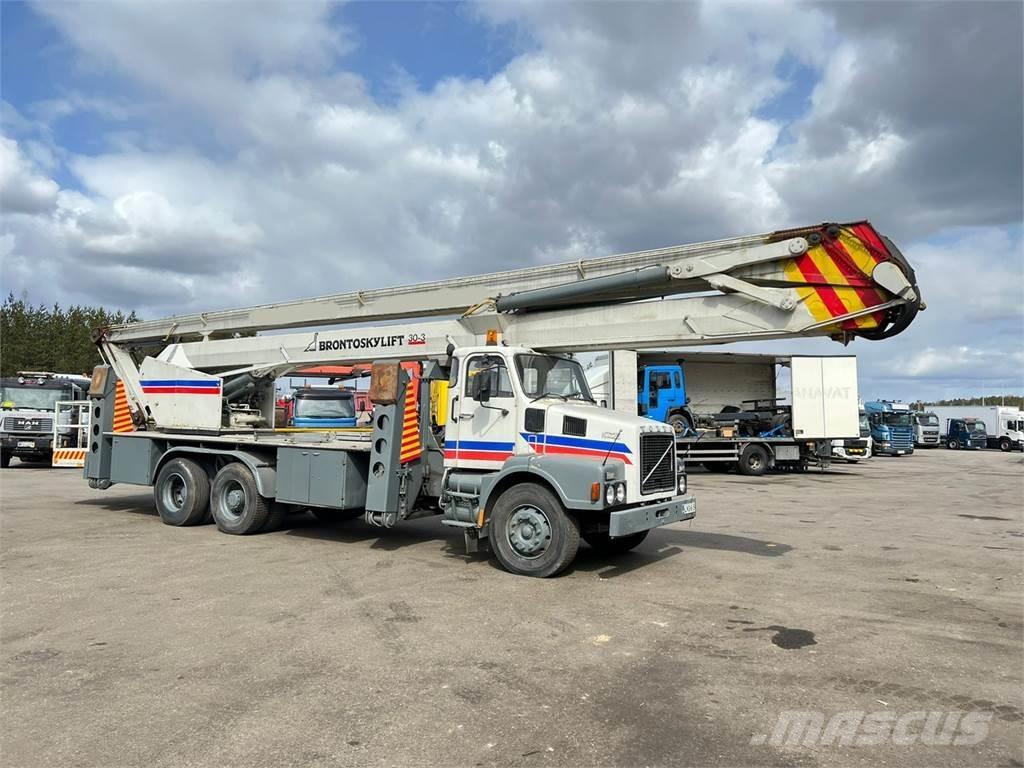 Volvo N12-1-V-6X2 Автокранове