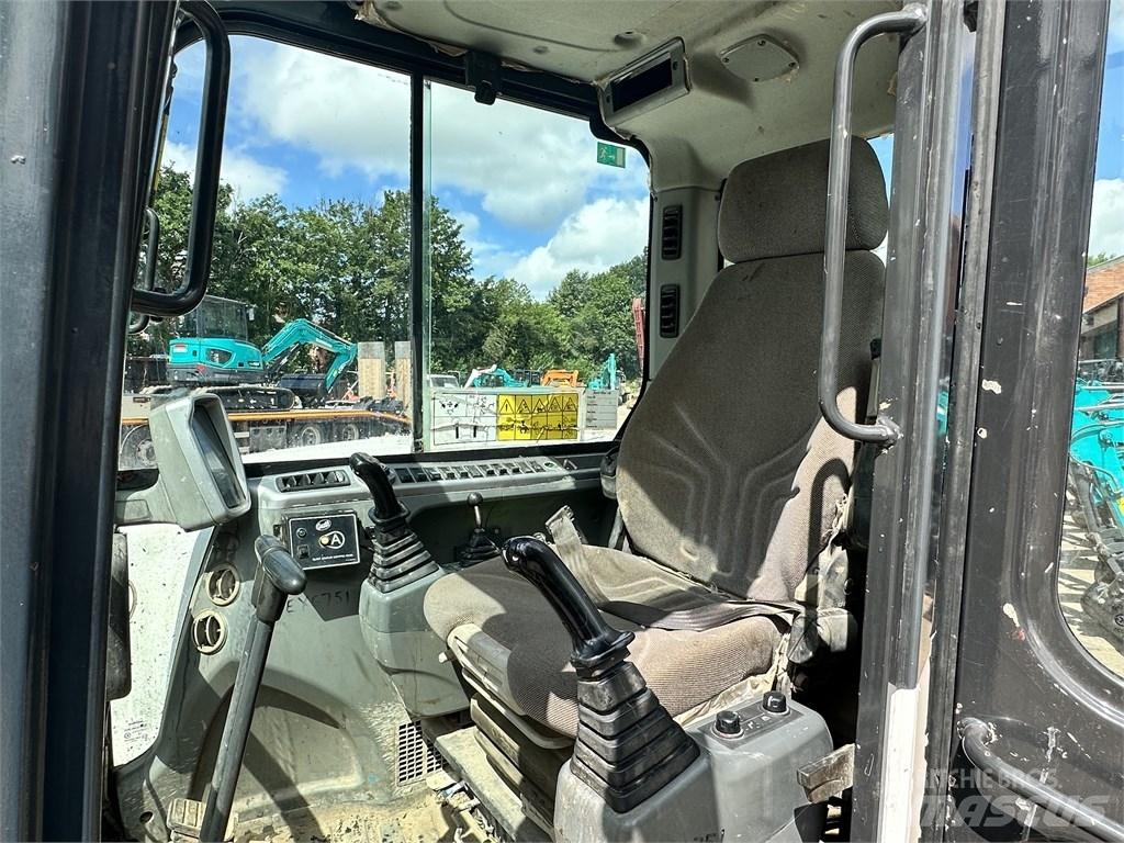 Bobcat E80 Мини екскаватори < 7 т