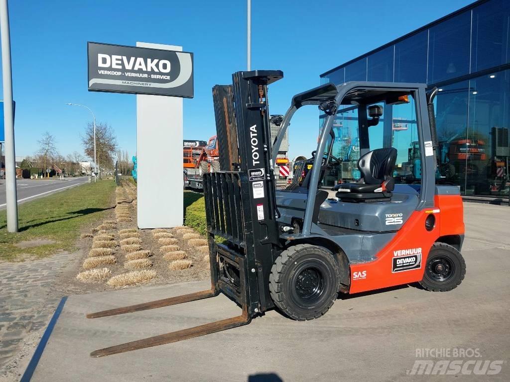 Toyota 52-8 FD F 25 Дизелови камиони