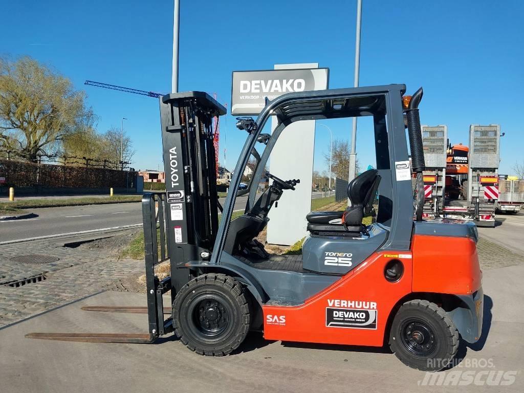 Toyota 52-8 FD F 25 Дизелови камиони