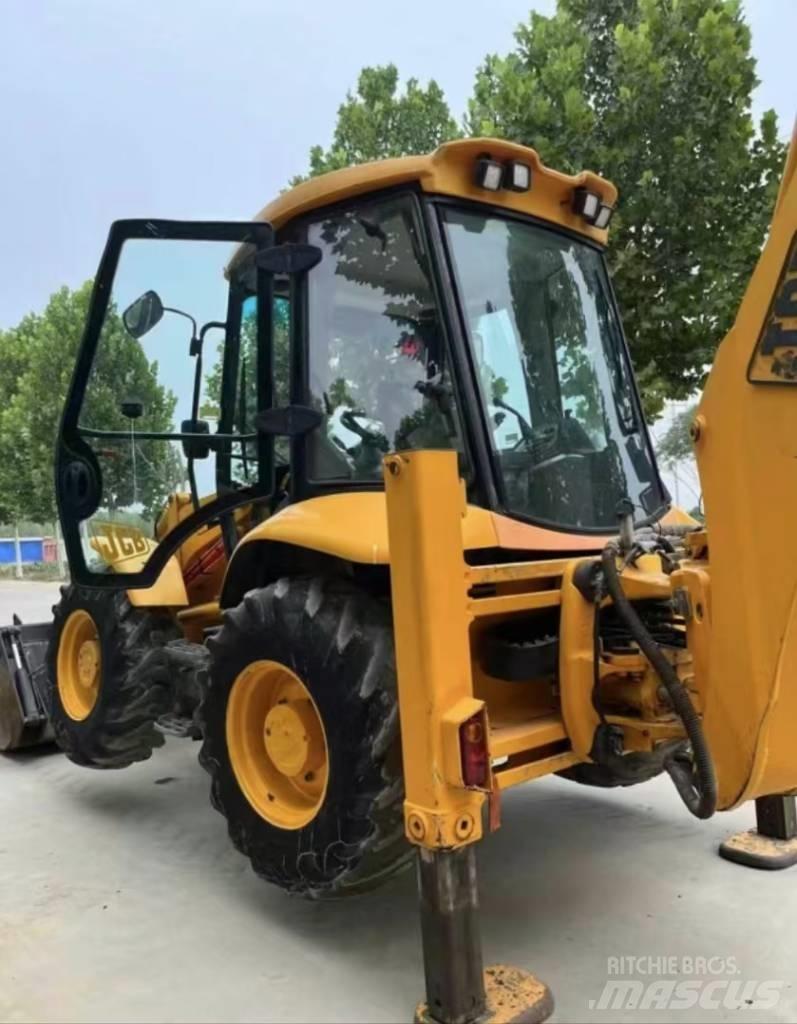 JCB 4 CX Товарач със заден ексватор