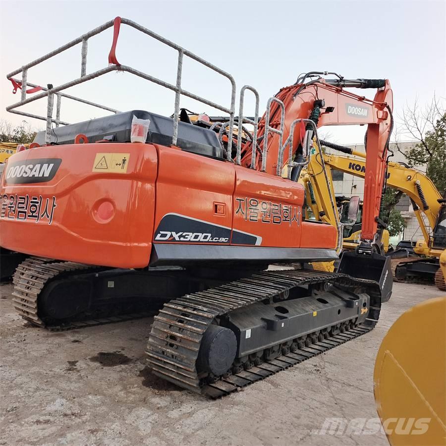 Doosan DX 300 LC-9C Верижен екскаватор
