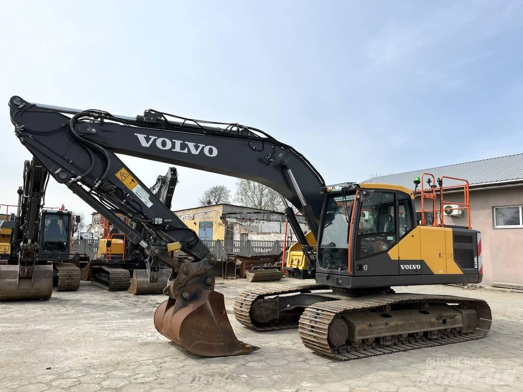 Volvo EC 220 E Верижен екскаватор