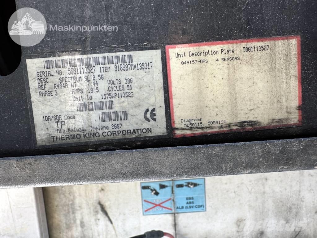 Schmitz SKO 24 Температурно-контролирани полуремаркета
