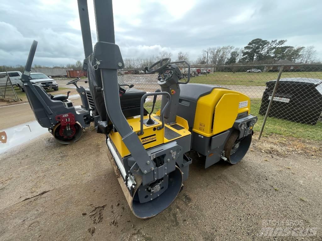Dynapac CC 1200 Двойни барабанни ролки
