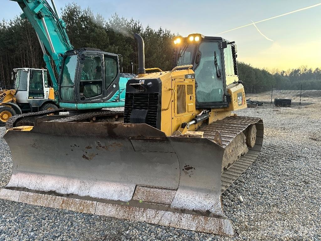CAT D 6 K 2 LGP Верижни булдозери
