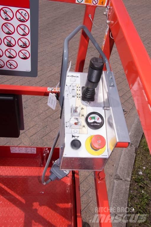 SkyJack SJIII3219 Ножични работни платформи
