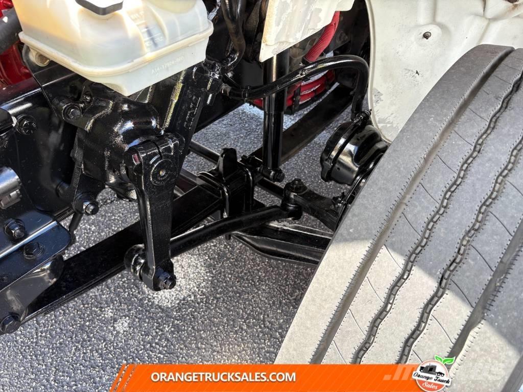 Freightliner M2 Самосвал