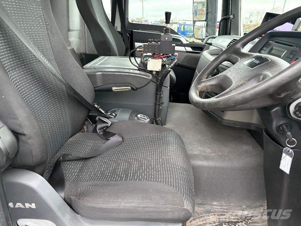 MAN TGS32.400 Камиони с кран с кука