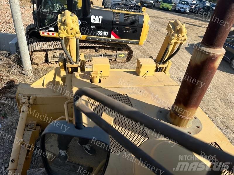 CAT D 8 R Верижни булдозери

