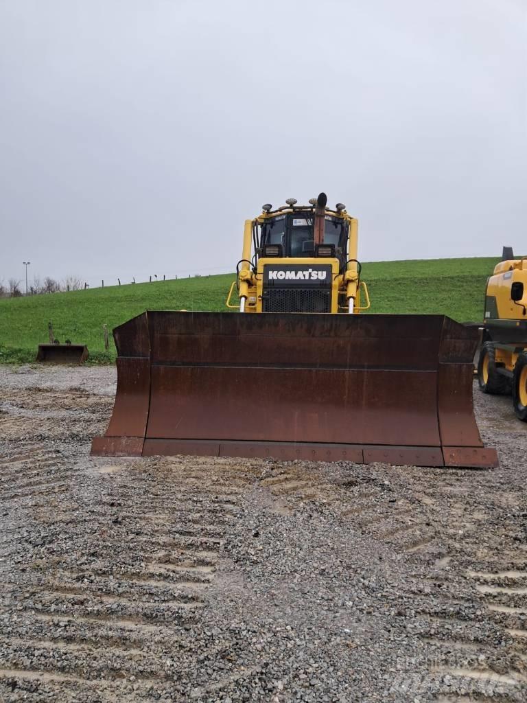 Komatsu D 65 PX-17 Верижни булдозери

