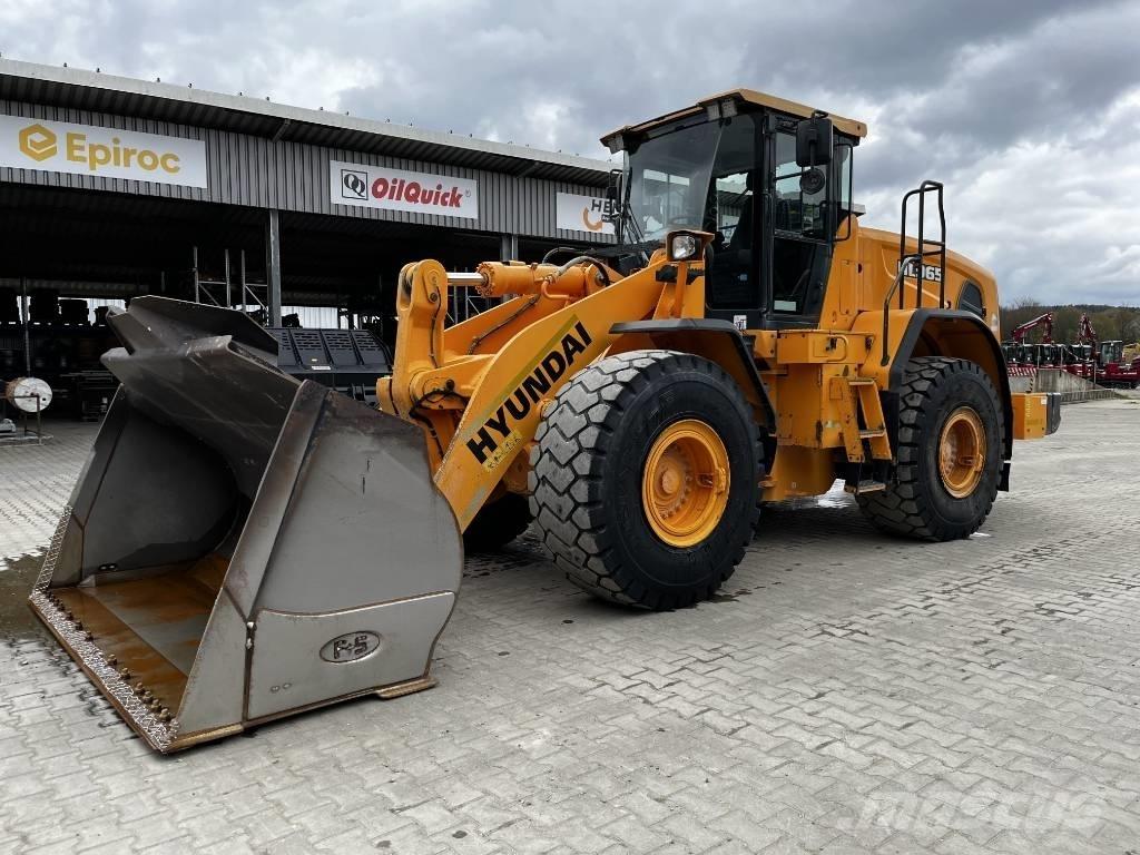 Hyundai HL 965 Колесни товарачи