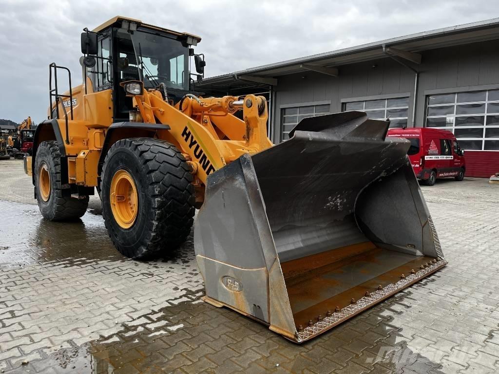 Hyundai HL 965 Колесни товарачи