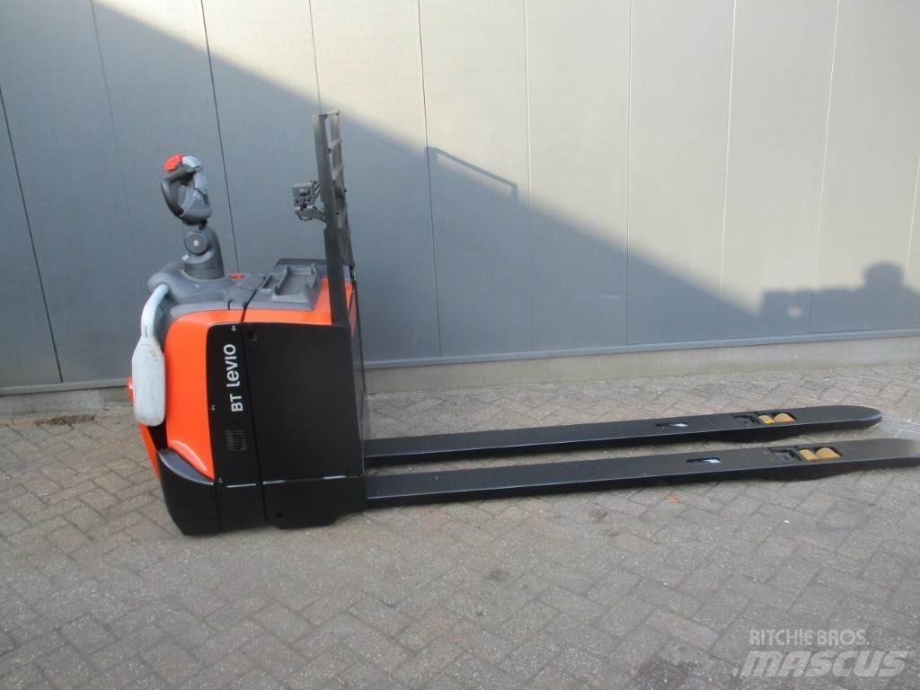 Toyota LPE 250 Транспалетни колички с платформи