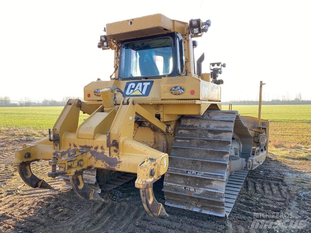 CAT D 6 T LGP Верижни булдозери
