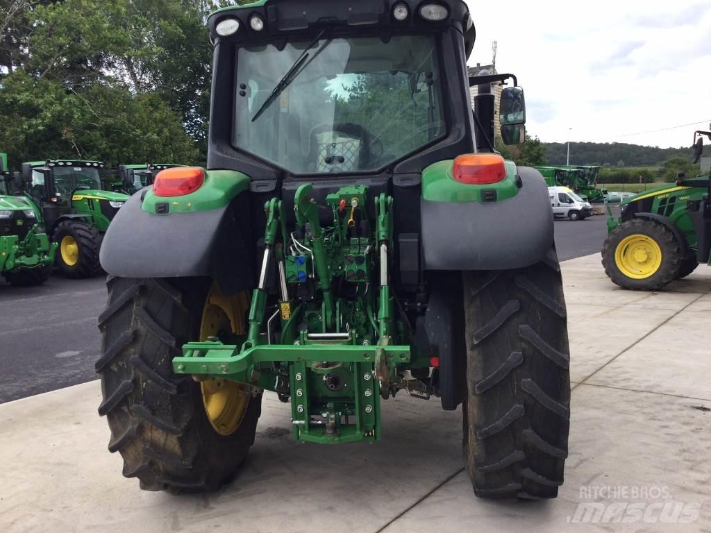 John Deere 6120M Трактори
