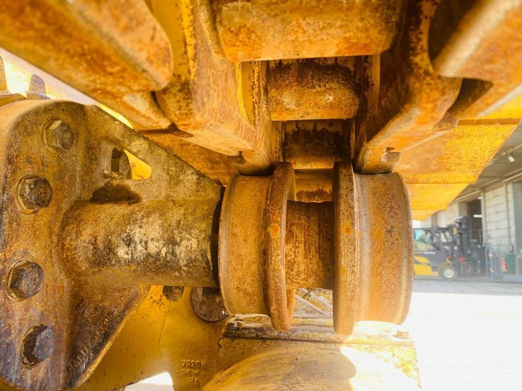 CAT 973 C Верижен товарач