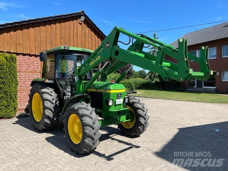 John Deere 2140 Трактори