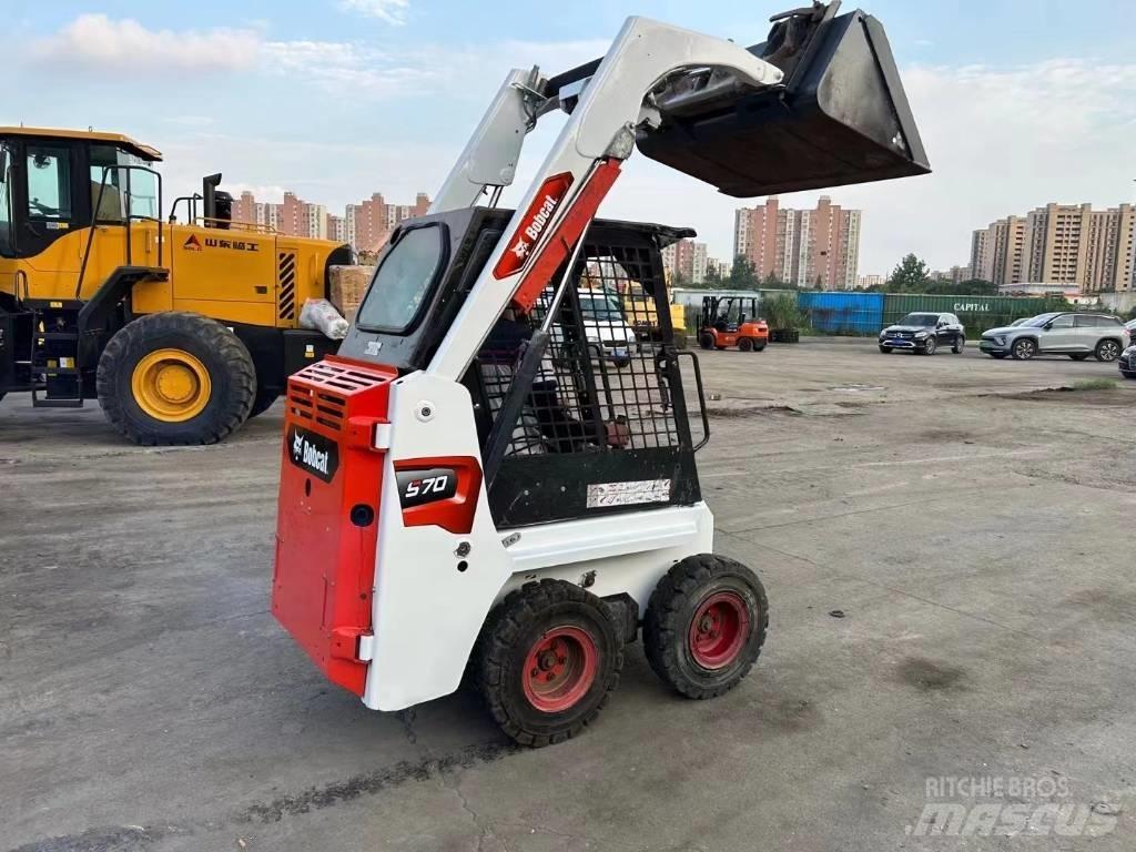 Bobcat S 70 Мини товарачи
